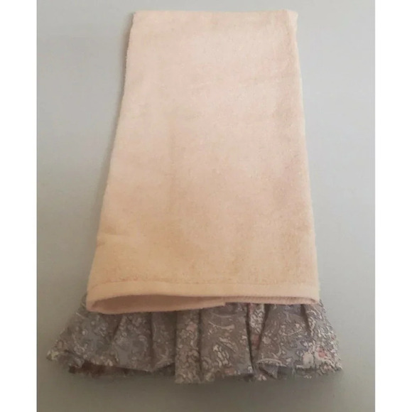 Vintage Jillian Rose Collection Bath Hand Towel - Picture 2 of 4